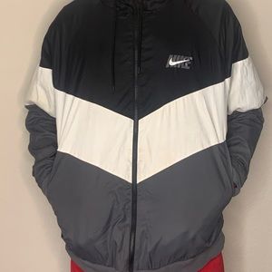 NIKE Windbreaker